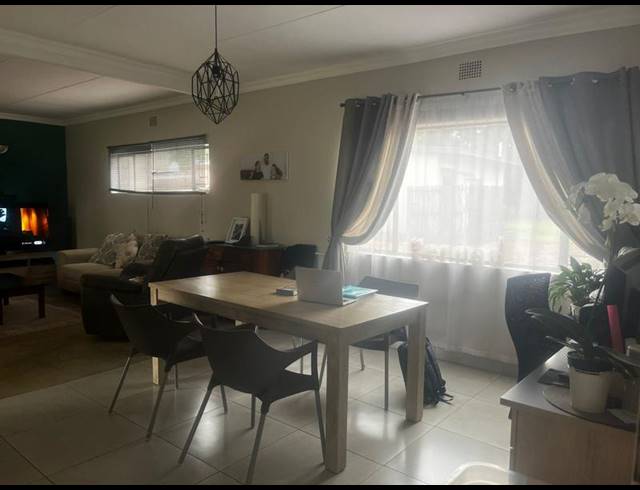 3 BEDROOM PROPERTY TO RENT IN QUEENSWOOD